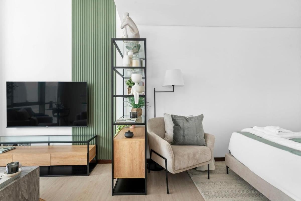 Silkhaus Modern In Liberty House Apartment *